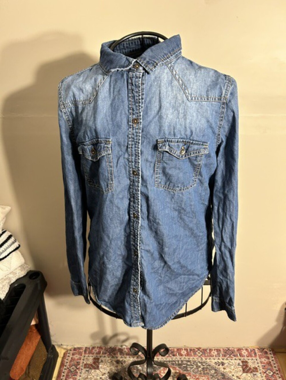size Large womens blue jean denim light  shirt casual dress wear blouse button